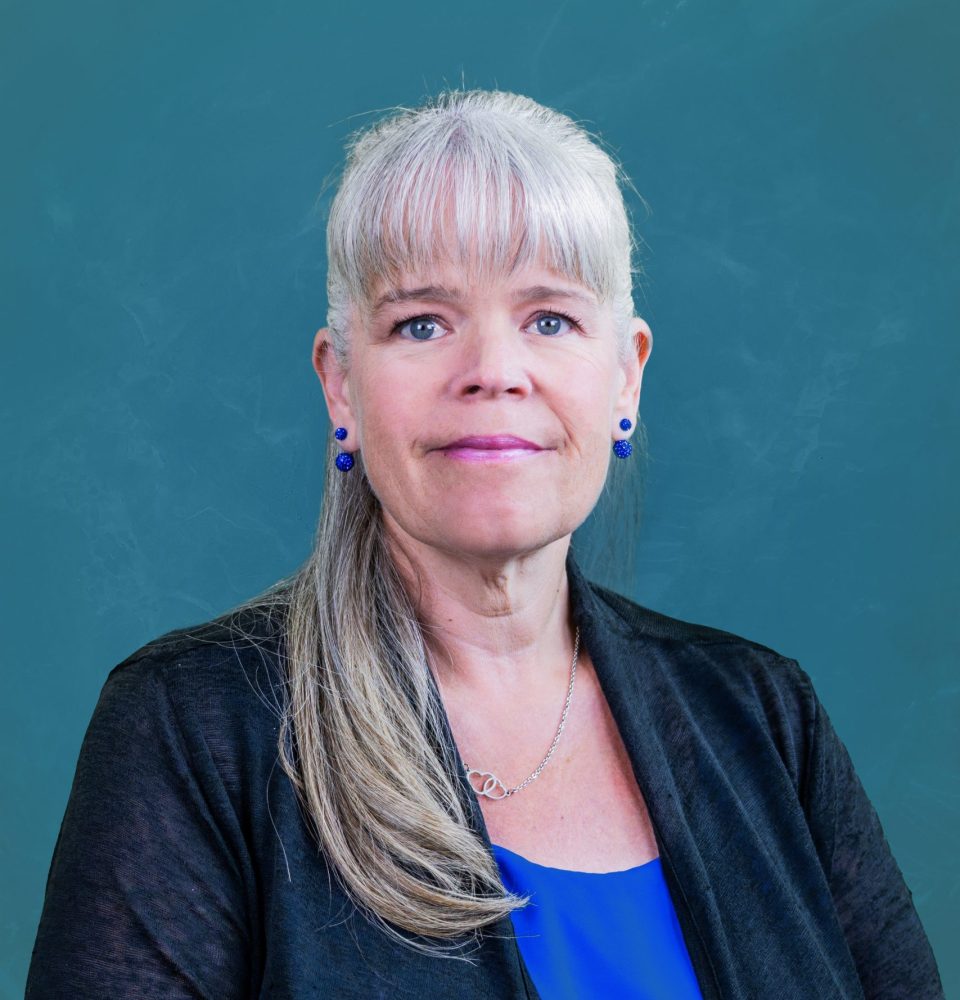 Abbi Saunders - Registry Agent